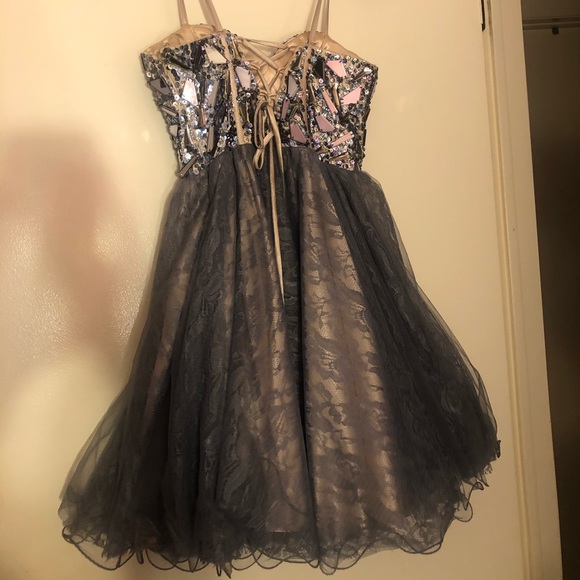 Dave & Johnny Special Occasion Dress - Picture 4 of 4